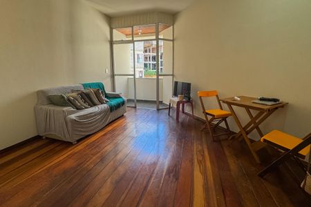 Sala de apartamento à venda com 2 quartos, 80m² em Santo Antônio, Belo Horizonte