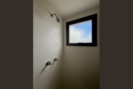 Apartamento à venda com 77m², 2 quartos e 1 vagaBanheiro Suíte 1