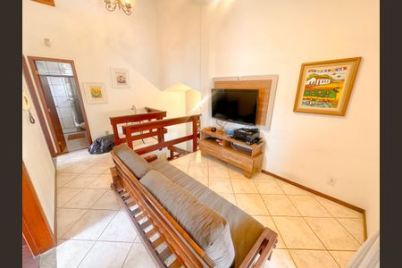 Casa para alugar com 157m², 3 quartos e 2 vagasSala de TV