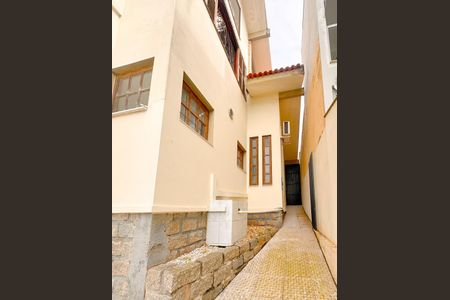 Casa para alugar com 157m², 3 quartos e 2 vagasEntrada