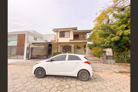 Casa para alugar com 157m², 3 quartos e 2 vagasFachada