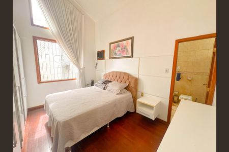 Casa para alugar com 157m², 3 quartos e 2 vagasSuíte