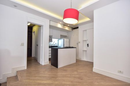 Apartamento para alugar com 81m², 1 quarto e 2 vagasSala
