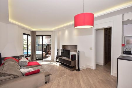 Apartamento para alugar com 81m², 1 quarto e 2 vagasSala