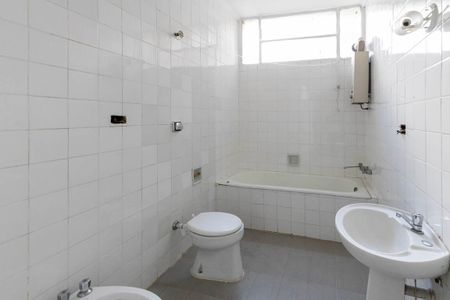 Apartamento à venda com 126m², 3 quartos e sem vaga Apartamento à venda com 126m², 3 quartos e sem vagaBanheiro