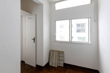 Apartamento à venda com 126m², 3 quartos e sem vaga Apartamento à venda com 126m², 3 quartos e sem vagaQuarto de Serviço