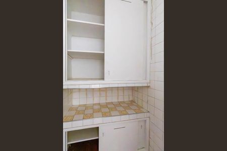 Apartamento à venda com 126m², 3 quartos e sem vaga Apartamento à venda com 126m², 3 quartos e sem vagaCozinha