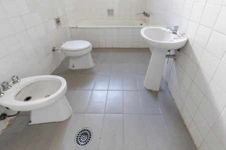 Apartamento à venda com 126m², 3 quartos e sem vaga Apartamento à venda com 126m², 3 quartos e sem vagaBanheiro