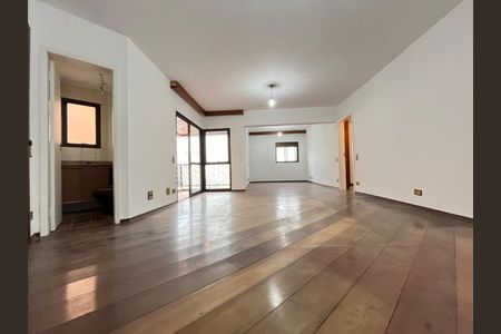 Apartamento à venda com 135m², 3 quartos e 2 vagasFoto 02