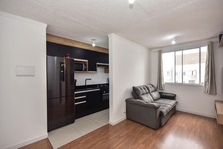 Sala de apartamento para alugar com 2 quartos, 43m² em Jardim Monte Alegre, Taboão da Serra