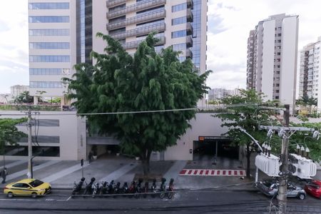 Apartamento à venda com 70m², 2 quartos e 1 vaga Apartamento à venda com 70m², 2 quartos e 1 vagaQuarto 2 vista