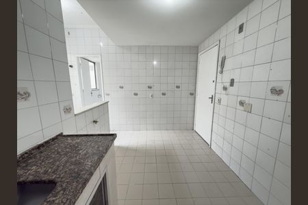 Apartamento para alugar com 75m², 2 quartos e 1 vagaCozinha