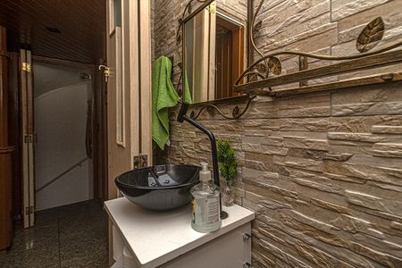 Lavabo de casa para alugar com 4 quartos, 250m² em São João Climaco, São Paulo