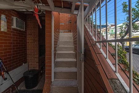 Casa para alugar com 250m², 4 quartos e 6 vagas Casa para alugar com 250m², 4 quartos e 6 vagasacesso para o terraço