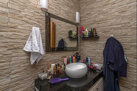 Casa para alugar com 250m², 4 quartos e 6 vagas Casa para alugar com 250m², 4 quartos e 6 vagasBanheiro da Suíte