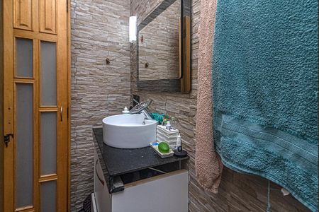 Casa para alugar com 250m², 4 quartos e 6 vagas Casa para alugar com 250m², 4 quartos e 6 vagasBanheiro