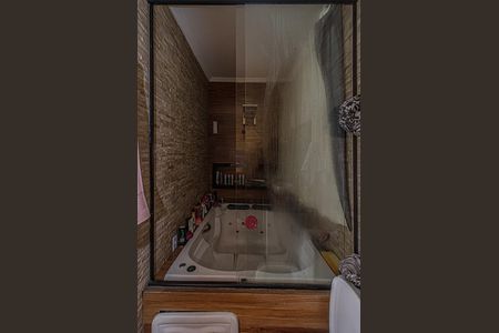 Casa para alugar com 250m², 4 quartos e 6 vagas Casa para alugar com 250m², 4 quartos e 6 vagasBanheiro da Suíte