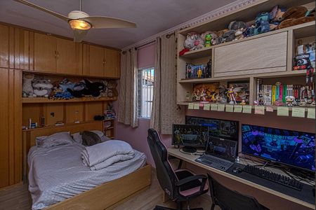 Casa para alugar com 250m², 4 quartos e 6 vagas Casa para alugar com 250m², 4 quartos e 6 vagasQuarto 1