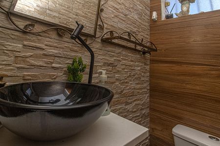 Casa para alugar com 250m², 4 quartos e 6 vagas Casa para alugar com 250m², 4 quartos e 6 vagasLavabo