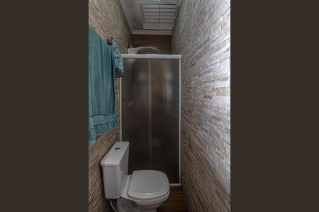 Casa para alugar com 250m², 4 quartos e 6 vagas Casa para alugar com 250m², 4 quartos e 6 vagasBanheiro