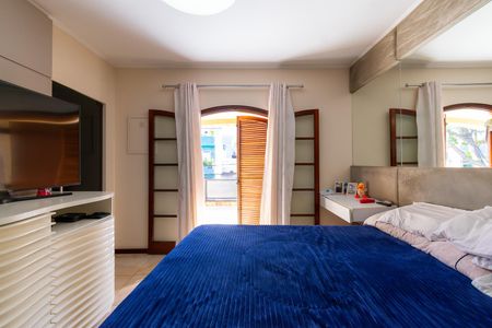 Casa à venda com 164m², 3 quartos e 2 vagasSuíte