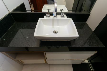 Casa à venda com 164m², 3 quartos e 2 vagasBanheiro 2