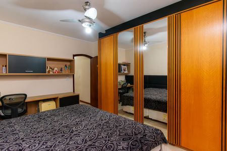 Casa à venda com 164m², 3 quartos e 2 vagasQuarto 1