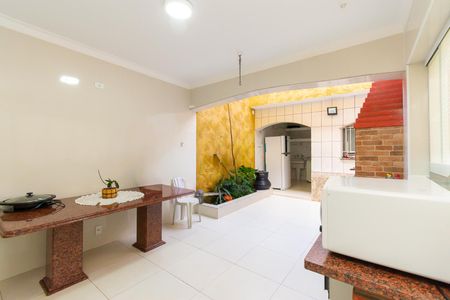 Casa à venda com 164m², 3 quartos e 2 vagasÁrea gourmet