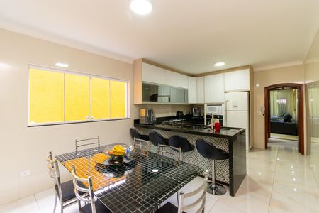 Casa à venda com 164m², 3 quartos e 2 vagasCozinha