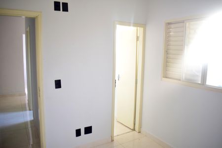 Apartamento para alugar com 78m², 2 quartos e 1 vagaSuíte