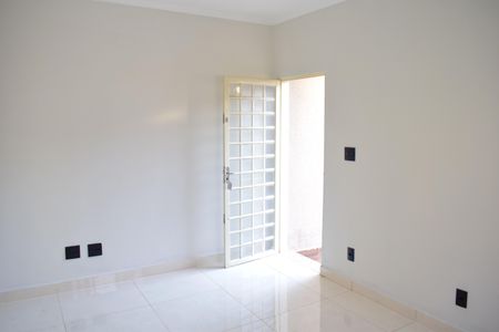 Sala de apartamento para alugar com 2 quartos, 78m² em Campos Elísios, Ribeirão Preto