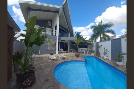 Casa de Condomínio para alugar com 3 quartos, 380m² em Barranco, Taubaté