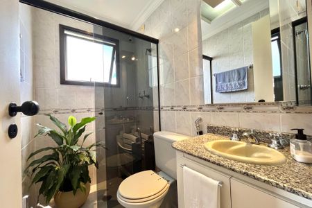 Apartamento à venda com 72m², 3 quartos e 2 vagasBanheiro