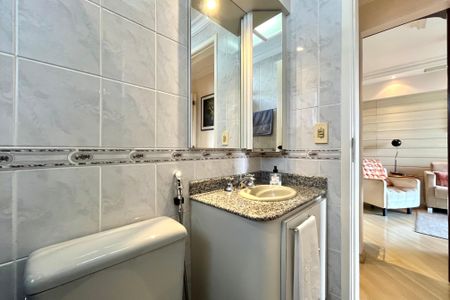 Apartamento à venda com 72m², 3 quartos e 2 vagasBanheiro