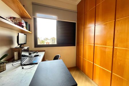 Apartamento à venda com 72m², 3 quartos e 2 vagasQuarto 2