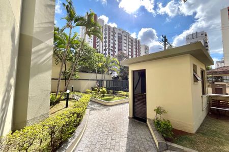 Apartamento à venda com 72m², 3 quartos e 2 vagasHall de entrada