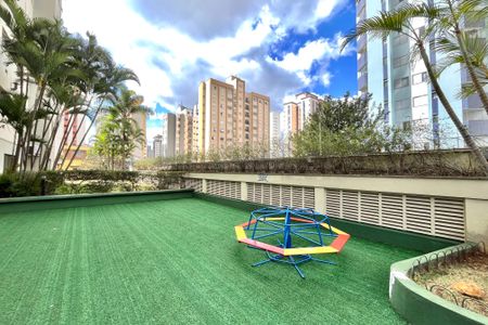 Apartamento à venda com 72m², 3 quartos e 2 vagasÁrea comum - Playground