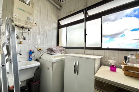 Apartamento à venda com 72m², 3 quartos e 2 vagasÁrea de Serviço