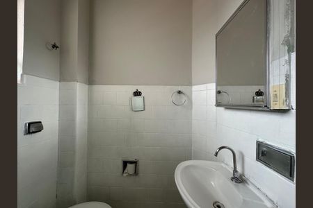 Apartamento para alugar com 67m², 2 quartos e sem vaga Apartamento para alugar com 67m², 2 quartos e sem vagaBanheiro