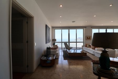 Apartamento para alugar com 768m², 7 quartos e 2 vagasSala