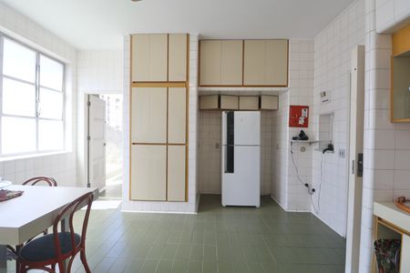 Apartamento para alugar com 768m², 7 quartos e 2 vagasCozinha