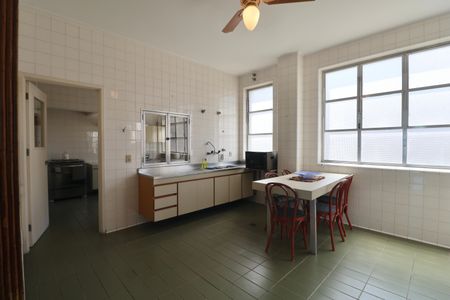 Apartamento para alugar com 768m², 7 quartos e 2 vagasCozinha