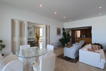 Apartamento para alugar com 768m², 7 quartos e 2 vagasSala