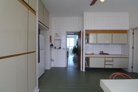 Apartamento para alugar com 768m², 7 quartos e 2 vagasCozinha