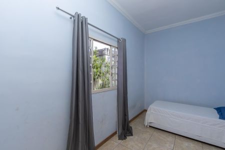 Casa à venda com 295m², 4 quartos e 2 vagasQuarto 2