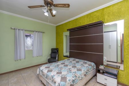 Casa à venda com 295m², 4 quartos e 2 vagasQuarto 1