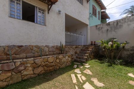 Casa à venda com 295m², 4 quartos e 2 vagasHall de entrada