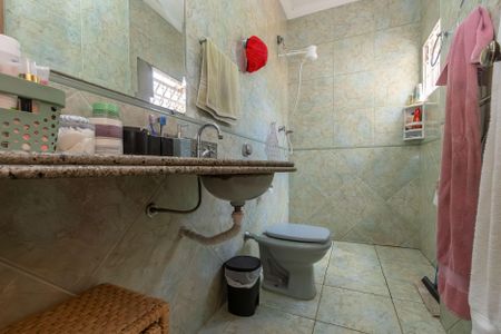 Casa à venda com 295m², 4 quartos e 2 vagasBanheiro Social