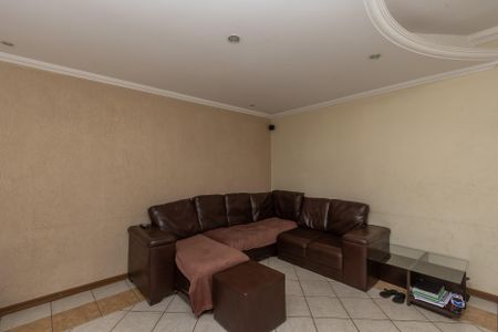 Casa à venda com 295m², 4 quartos e 2 vagasSala