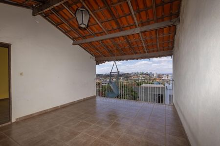 Casa à venda com 295m², 4 quartos e 2 vagasVaranda 